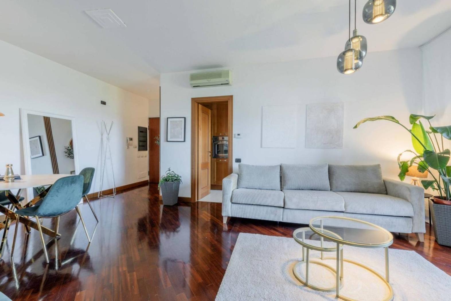 Luxury Boutique Apartment 피우미치노 외부 사진